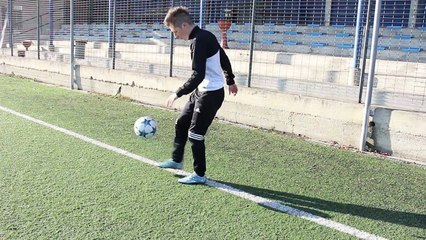 1000 modi per ALZARE un Pallone!!!   how to FLICK a ball I2BOMBER