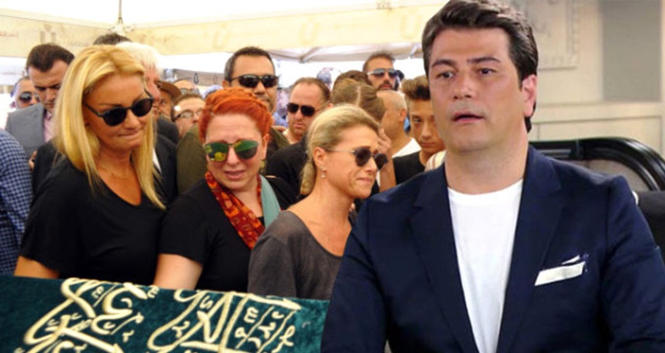 Pınar Altuğ, Yakın Arkadaşı Vatan Şaşmaz'ı Ölümünün Birinci Yıl Dönümünde Unutmadı