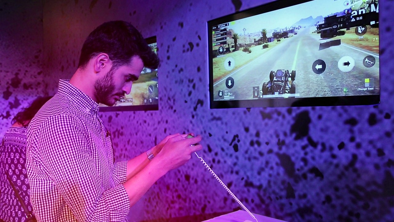 Honor Play Smartphone with hands on review, specifications and camera review