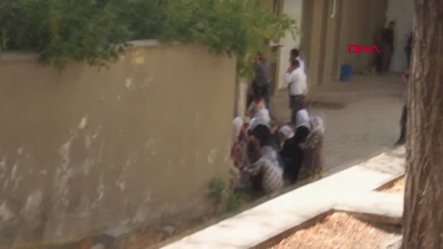 Muş Eşini Döverek, Öldürdükten Sonra İntihar Etti Hd