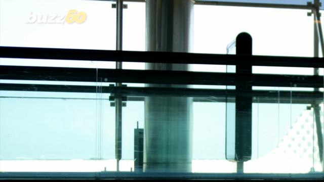 When It Comes to Your Luggage Tags, This Is What You Should and Should Not Include on Them