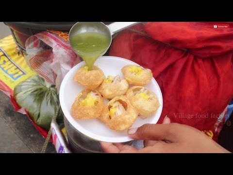 Indian favorite street food Pani puri / VILLAGE FOOD FACTORY / STREET FOOD