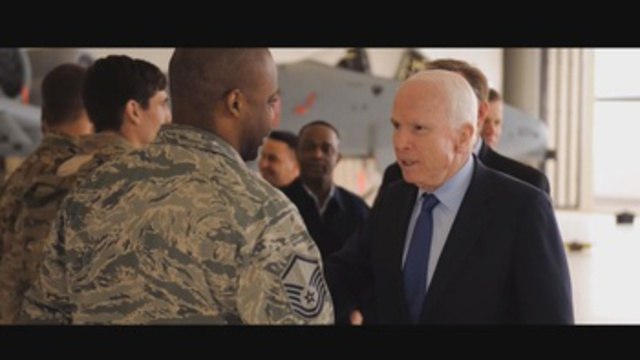 El senador John McCain suspende tratamiento para su cáncer cerebral