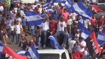 Miles de nicaragüenses conmemoran los 40 años de la toma del Palacio Nacional