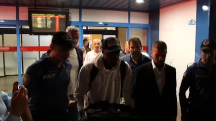 Trabzonspor Caleb Ekuban'ı Trabzon'a Getirdi