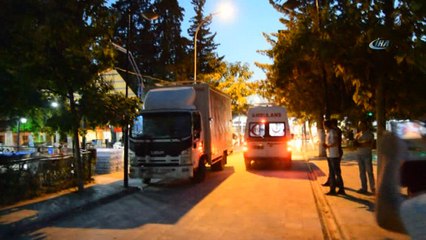 Ailesini katleden şahıs adliyeye taşınarak getirildi