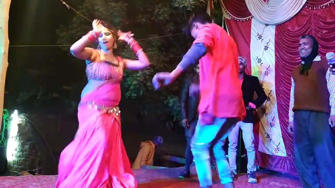 Bangaliya se dawaiya a balam Arkestra dance