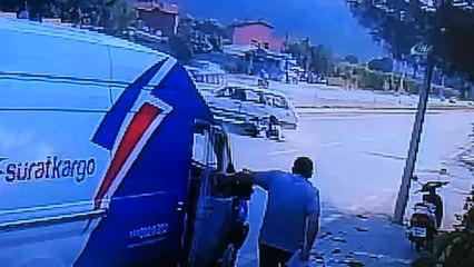 Feci Kaza Güvenlik Kamerasına Yansıdı