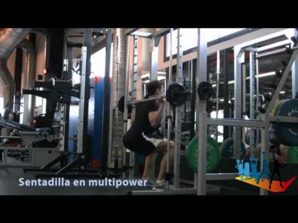 Sentadilla en mutipower para progresiones funcionales en fitness