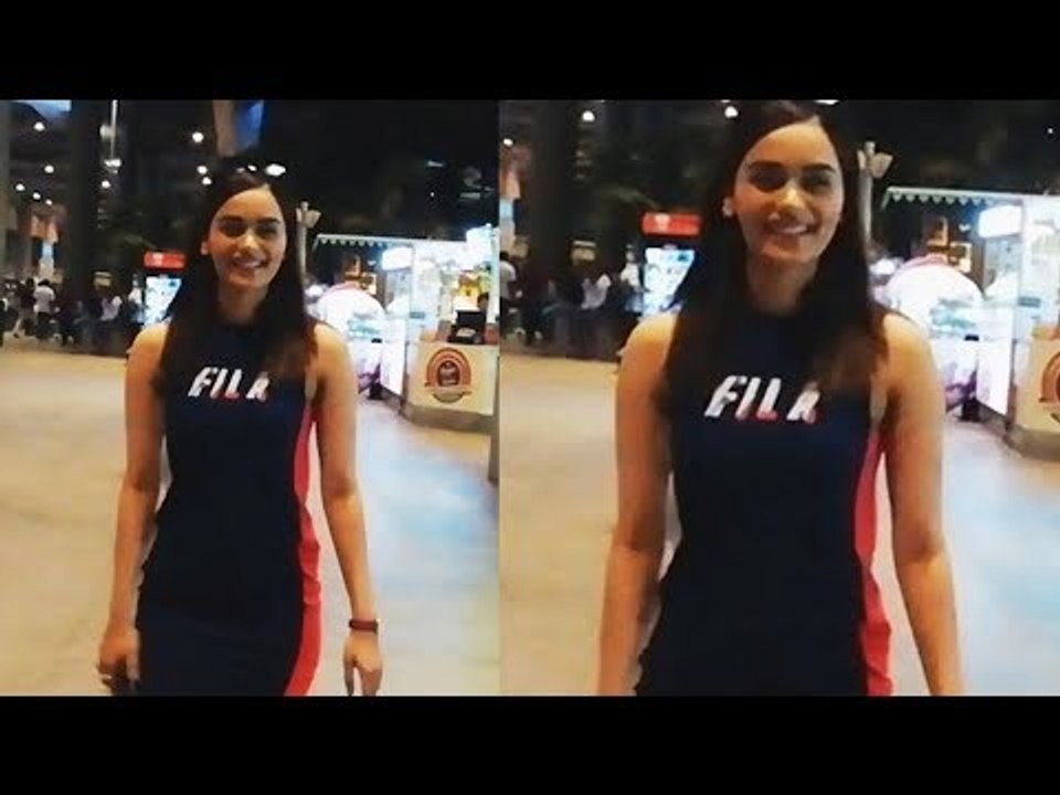 Miss World Manushi Chhillar पहुंची International एयरपोर्ट मुंबई