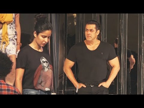 Salman Khan और Katrina Kaif ने किया BACKSTAGE RAMP WALK | Manish Malhotra फैशन शो