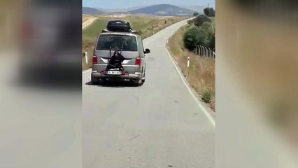 Otoyolda şoke eden görüntü! Kimse anlam veremedi