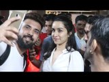 Shraddha Kapoor ने किया फैंन्स को ख़ुश एयरपोर्ट पर निकाली Selfie