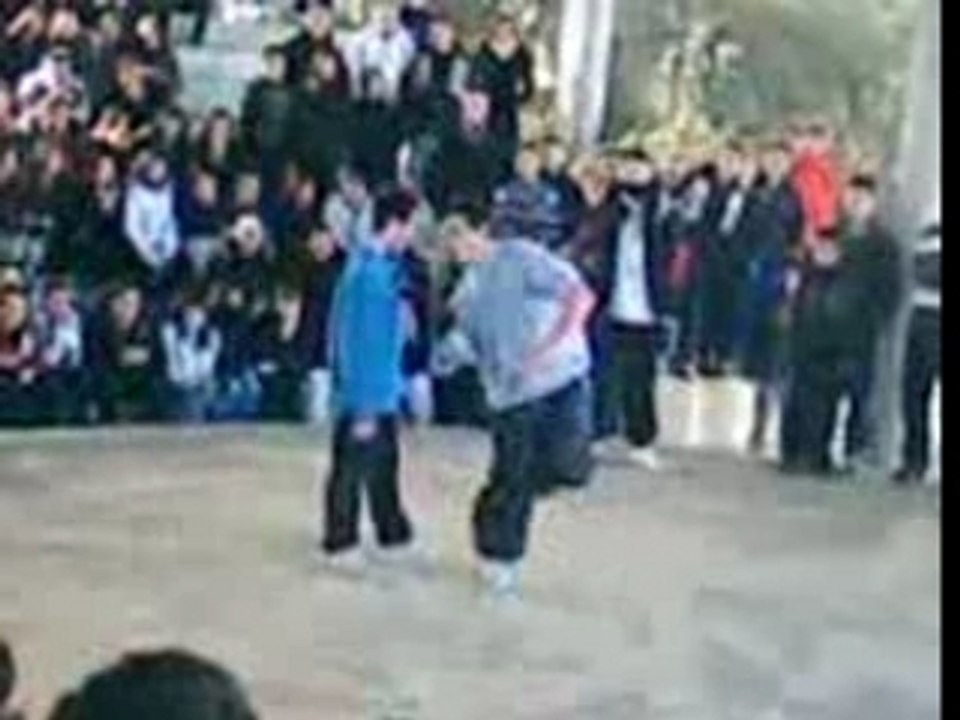 VID000