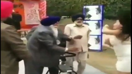 दादा जी ने लगाए इस मोहतरमा के साथ ठुमके