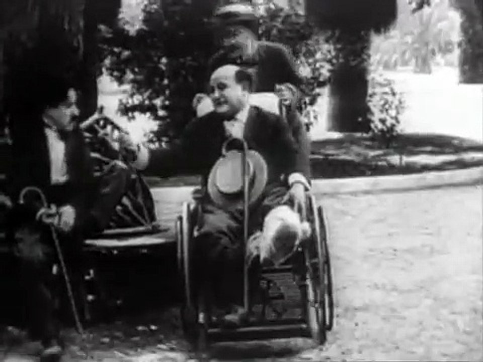 Charlie Chaplin: His New Profession or The good for nothing (1914)