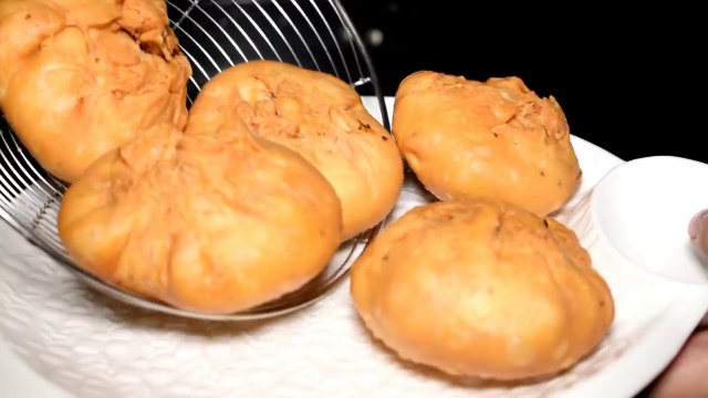 Keema Kachori Recipe - Khasta Keema Chicken Kachori - Special Ramadan Recipe