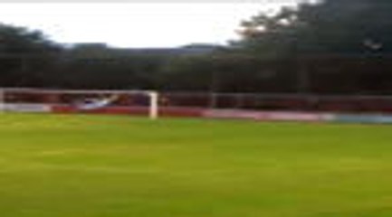 لقطة: الدرجة السابعة الإنكليزيّة: المدافع ميلز يسجّل هدفًا مهولًا لفائدة ميكليوفر