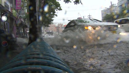 여름보다 심한 가을장마...밤사이 수도권,영서 200mm 물 폭탄 / YTN