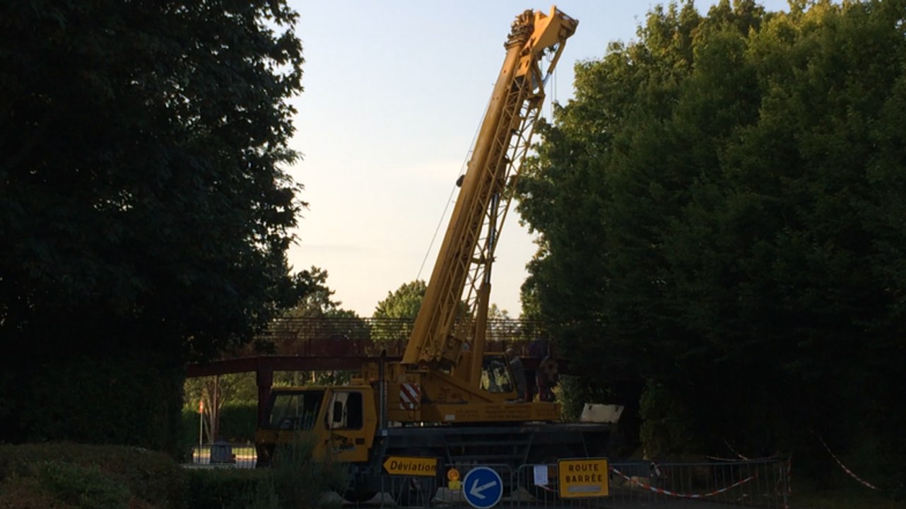Le pont du collège Jacques Prévert retiré