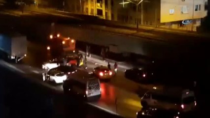 Bayrampaşa'da 9 Aracın Birbirine Girdiği Anlar Kamerada