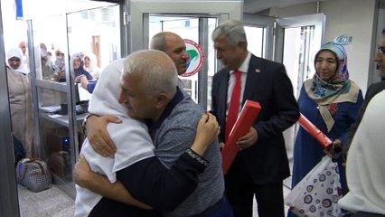 İlk hacı kafilesi Malatya’ya döndü