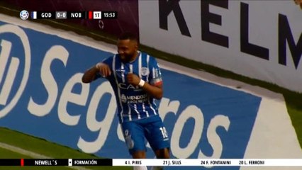 لقطة: الدوري الأرجنتيني: غارسيا يمنح غودوي كروز التقدّم أمام نيولز أولد بويز بفضل تسديدة هوائيّة رائعة