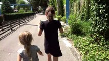 HIDE & SEEK • CACHE-CACHE GEANT dans un parc d'attractions Ft. Emma & Amanda  ) - Studio Bubble Tea