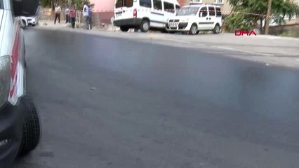İstanbul Küçükçekmece'de Yola Kimyasal Madde Döküldü -2