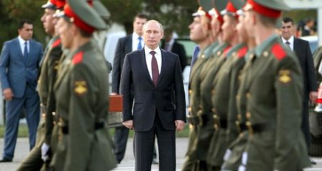 Rusya Devlet Başkanı Putin, 15 Generali Görevden Aldı