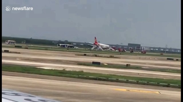 Chinese passenger plane makes emergency landing due to mechanical fault