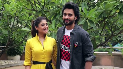 JACKY BHAGNANI & KRITIKA KAMRA SPOTTED NOVETAL JUHU FOR PROMOTION FILM MITRON