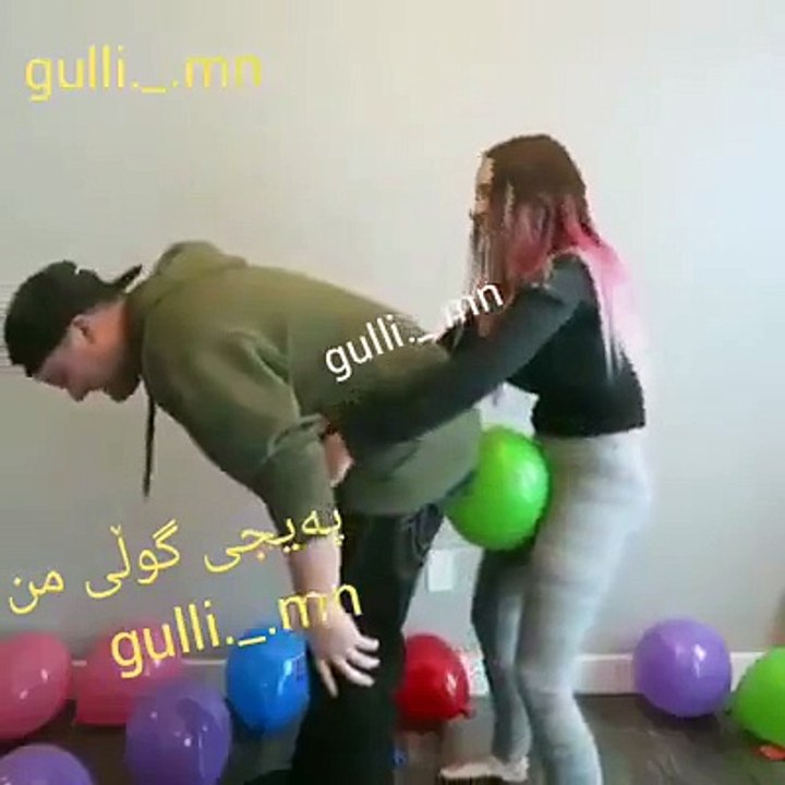 Funny and sexy Baloon Fight Videos Musically, Bigo live, Dubsmash, And Viva Vid