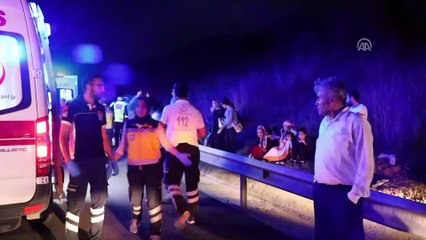 Kamyon yolcu otobüsüne çarptı: 1 ölü, 4 yaralı - BOLU