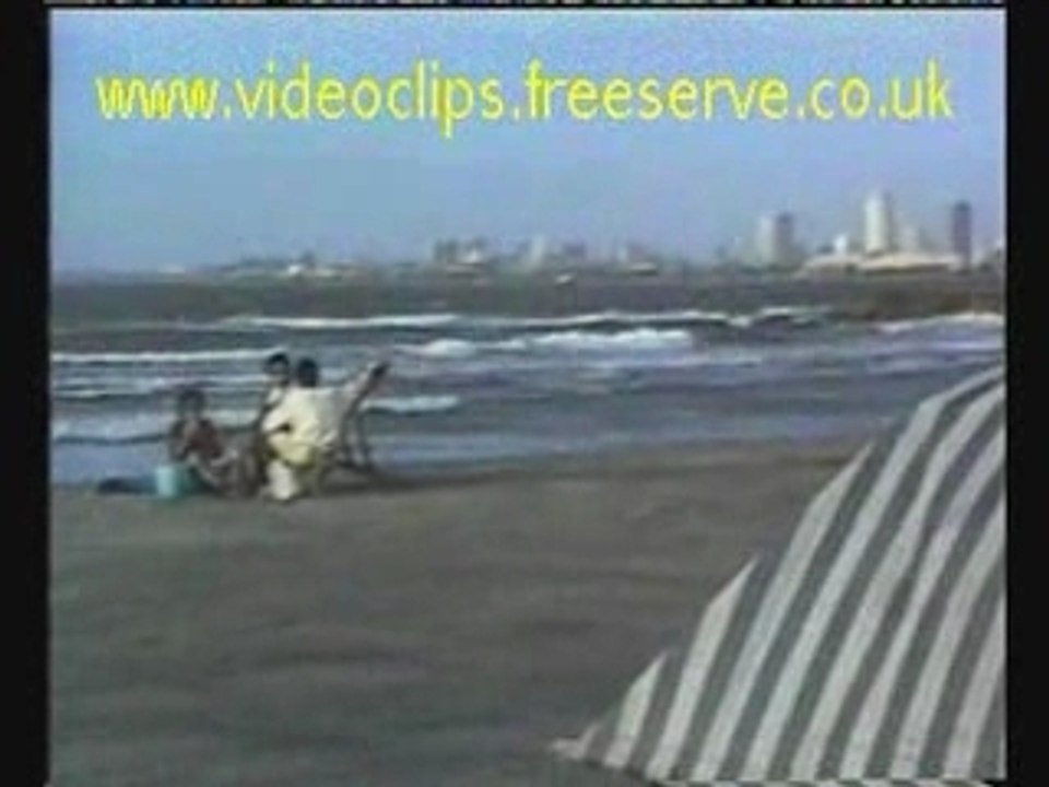 Petit accident a la plage (Drôle !)