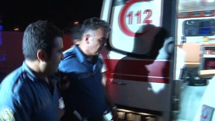 Polis yardıma gitti saldırıya uğrayıp yaralandı