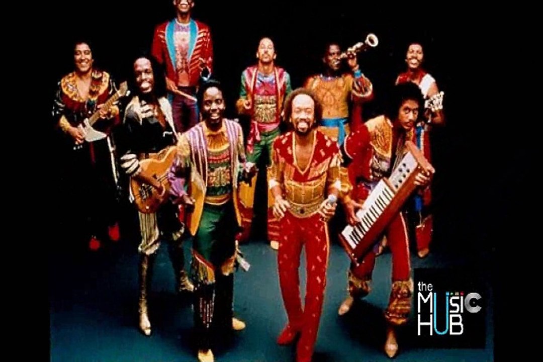 EARTH, WIND & FIRE - The Right Time
