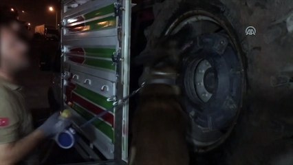 Traktör lastiğinden uyuşturucu çıktı - ADANA