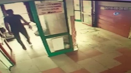 15 Temmuz Demokrasi Otogarı'ndaki Fıstık Hırsızlığı Kamerada