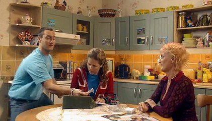 Two Pints of Lager and a Packet of Crisps S02E05 Crusty Curtains.avi