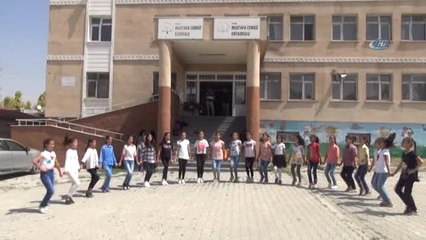 Vanlı Folklorcu Kızlar Gözünü Türkiye Şampiyonluğuna Dikti
