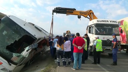 Yolcu otobüsü devrildi: 1 ölü, 14 yaralı (2) - AMASYA