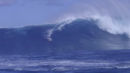 Adrénaline - Surf : Women's XXL Biggest Wave Record Contender- Keala Kennelly at Jaws