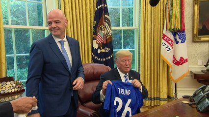 Donald Trump reçoit le président de la FIFA à la Maison Blanche