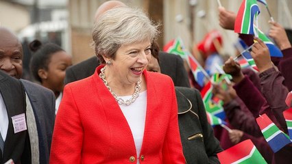 Скачать видео: Theresa May pledges to overtake USA as leading G7 Africa investor