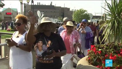 Aretha Franklin''s fans say a final goodbye to the Queen of Soul