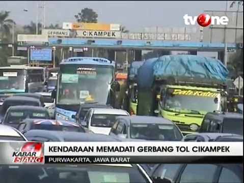 Libur Panjang, Gerbang Tol Cikampek Macet Parah