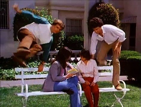 Bosom Buddies S01 E06