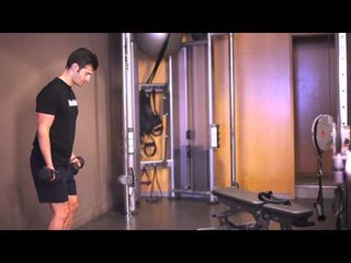 Consejo para la flexión de codo con mancuernas