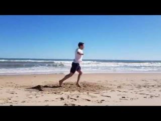 Entrenamiento de Fuerza en la playa sin material